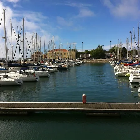 Botel Boat At - Seehund Lisboa
